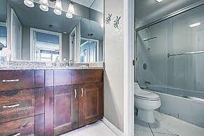 Harbor Towers 3rd Fl Views of the Bay