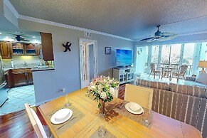 Harbor Towers 3rd Fl Views of the Bay