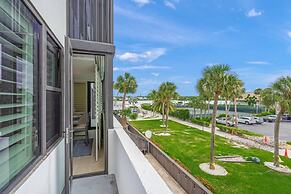 Harbor Towers 2nd Fl 2 Bedroom Pool View