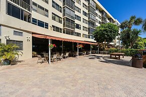 Harbor Towers 2nd Fl 2 Bedroom Pool View