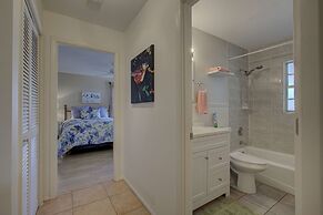 Peaceful Egret Pool Home in Venice