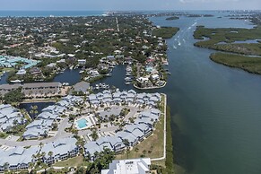 Siesta Bayside Closest to the Beach
