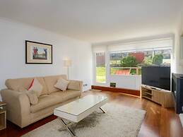 Corrin - Chic 1 Bedroom Apartment