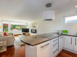 Corrin - Chic 1 Bedroom Apartment