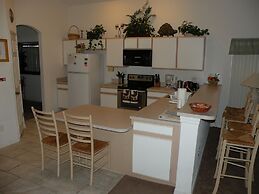 Lake View Dream Villa Stunning 5-bed Villa