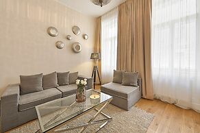 6 rooms