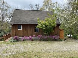 Gray's Place on Cosby Creek - 2 Bedrooms, 2 Baths, Sleeps 6 Home by Re