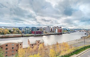 Swan Apartments - By Week2Week