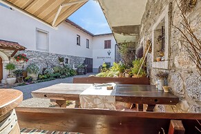 Countryside House Leila