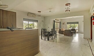 Treebo Sreemaa Newtown