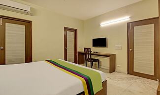 Treebo Sreemaa Newtown