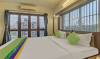 Treebo Sreemaa Newtown