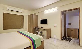 Treebo Sreemaa Newtown