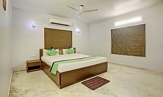 Treebo Sreemaa Newtown