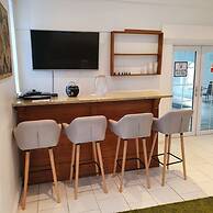 Historic Manor House - Sleeps 16 - Pool & Hot Tub