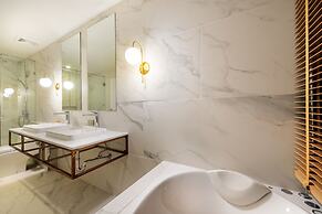 Nine River Hotel