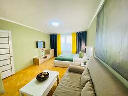 Apartment Hanaka Lenskaya 8k1