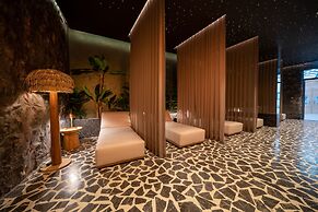 Liberty Fabay - All Inclusive