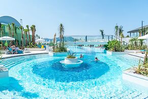 Liberty Fabay - All Inclusive