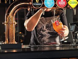 Radisson RED London Gatwick Airport