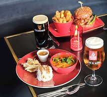 Radisson RED London Gatwick Airport