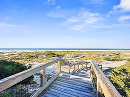 Views From Above 3 Bedroom Condo by Redawning