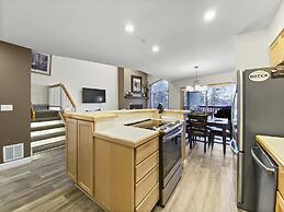 Chimney Ridge 504 3 Bedroom Townhouse by RedAwning