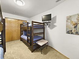 Chimney Ridge 504 3 Bedroom Townhouse by RedAwning