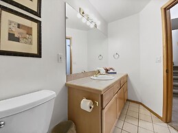 Chimney Ridge 504 3 Bedroom Townhouse by RedAwning