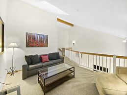 Chimney Ridge 504 3 Bedroom Townhouse by RedAwning