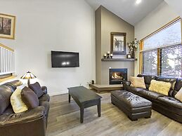 Chimney Ridge 504 3 Bedroom Townhouse by RedAwning