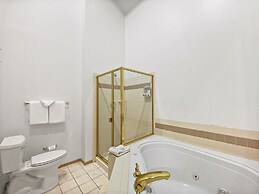 Chimney Ridge 504 3 Bedroom Townhouse by RedAwning