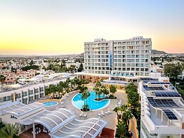 Radisson Beach Resort Larnaca