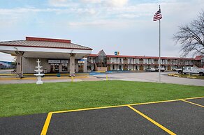 Days Inn by Wyndham Perrysburg/Toledo