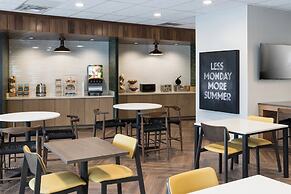 Fairfield Inn & Suites by Marriott Savannah I-95 North