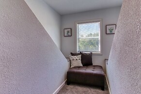 Rustic River Lodge by HoneyBearCabins