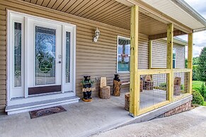 Rustic River Lodge by HoneyBearCabins