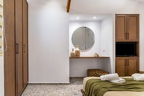 Wave Suite By the Sea