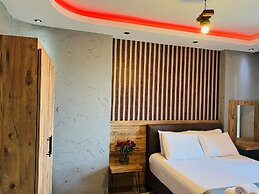 Aria Plus Ev Otel
