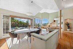 Hanalei Plantation 2 Bedroom Home by RedAwning