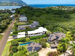 Hanalei Plantation 2 Bedroom Home by RedAwning