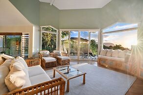 Hanalei Plantation 2 Bedroom Home by RedAwning