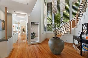 Hanalei Plantation 2 Bedroom Home by RedAwning