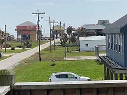 Sea Beauty 3 Bedroom Home by RedAwning