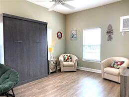 Sea Beauty 3 Bedroom Home by RedAwning