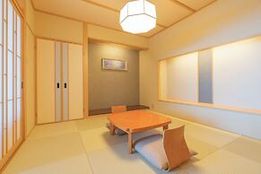 Omuro no Mori Gyokusui - Adults Only