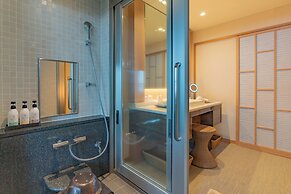 Omuro no Mori Gyokusui - Adults Only