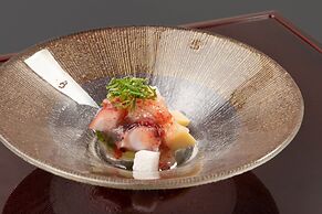 Omuro no Mori Gyokusui - Adults Only