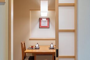 Omuro no Mori Gyokusui - Adults Only