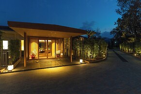 Omuro no Mori Gyokusui - Adults Only